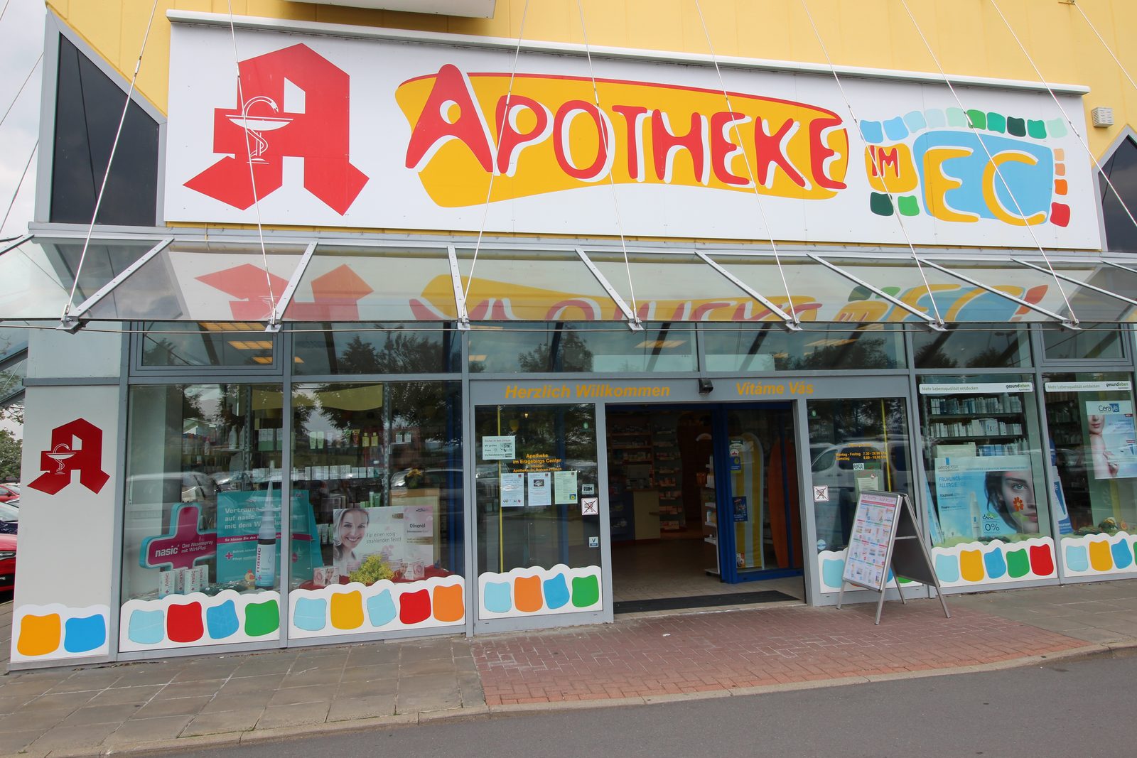 Ladenfront Apotheke im Erzgebirgscenter