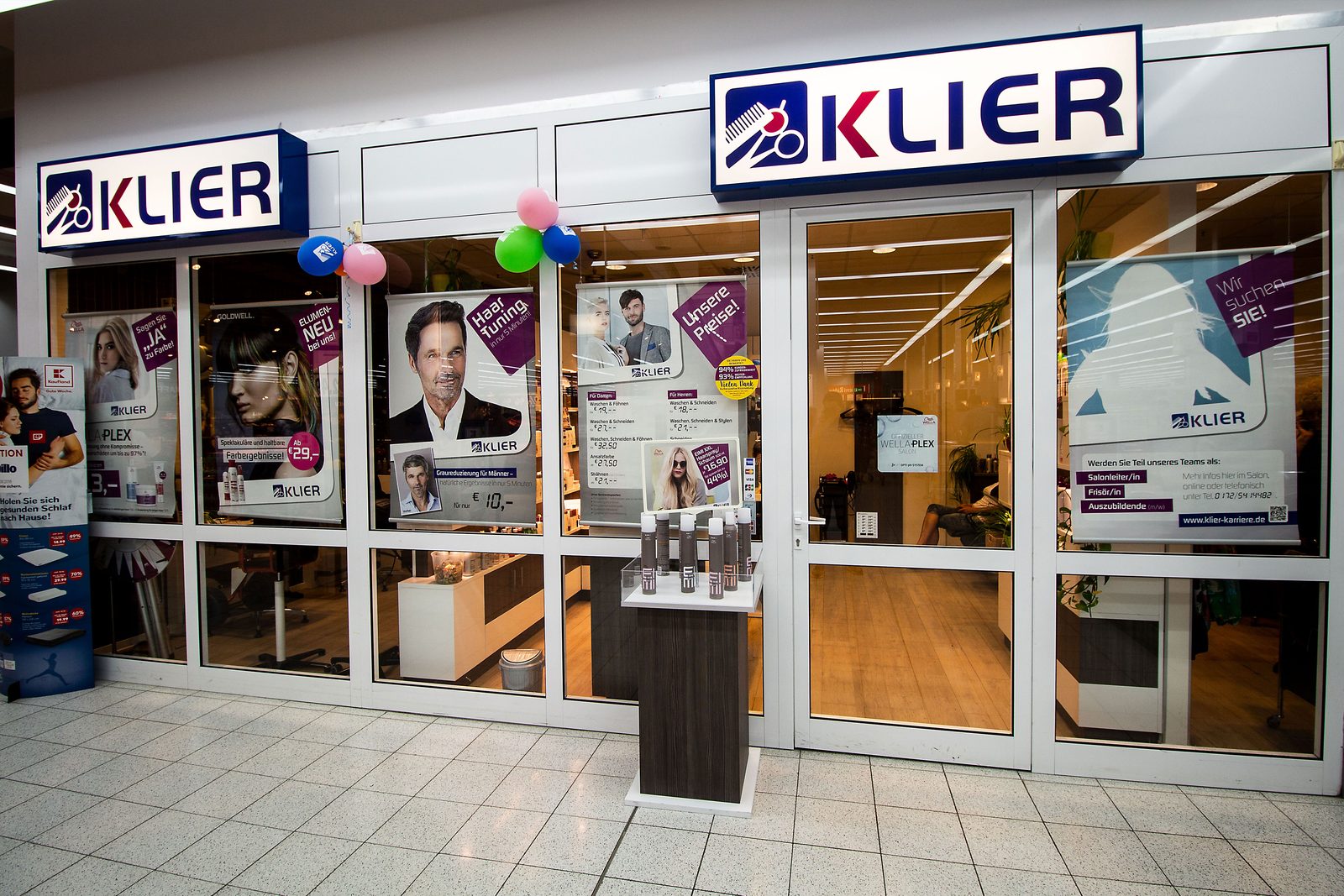 Ladenfront Friseur Klier im Erzgebirgscenter